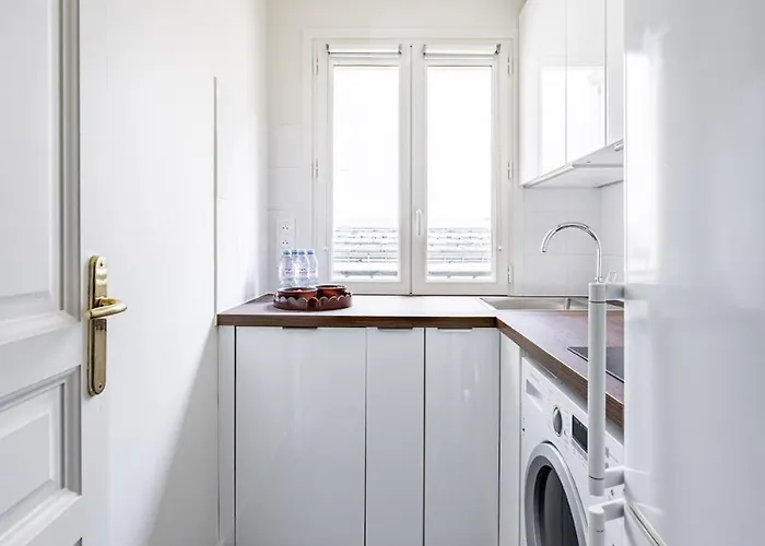 Apartament # 4people # 1bedroom # Champselysees # Ac